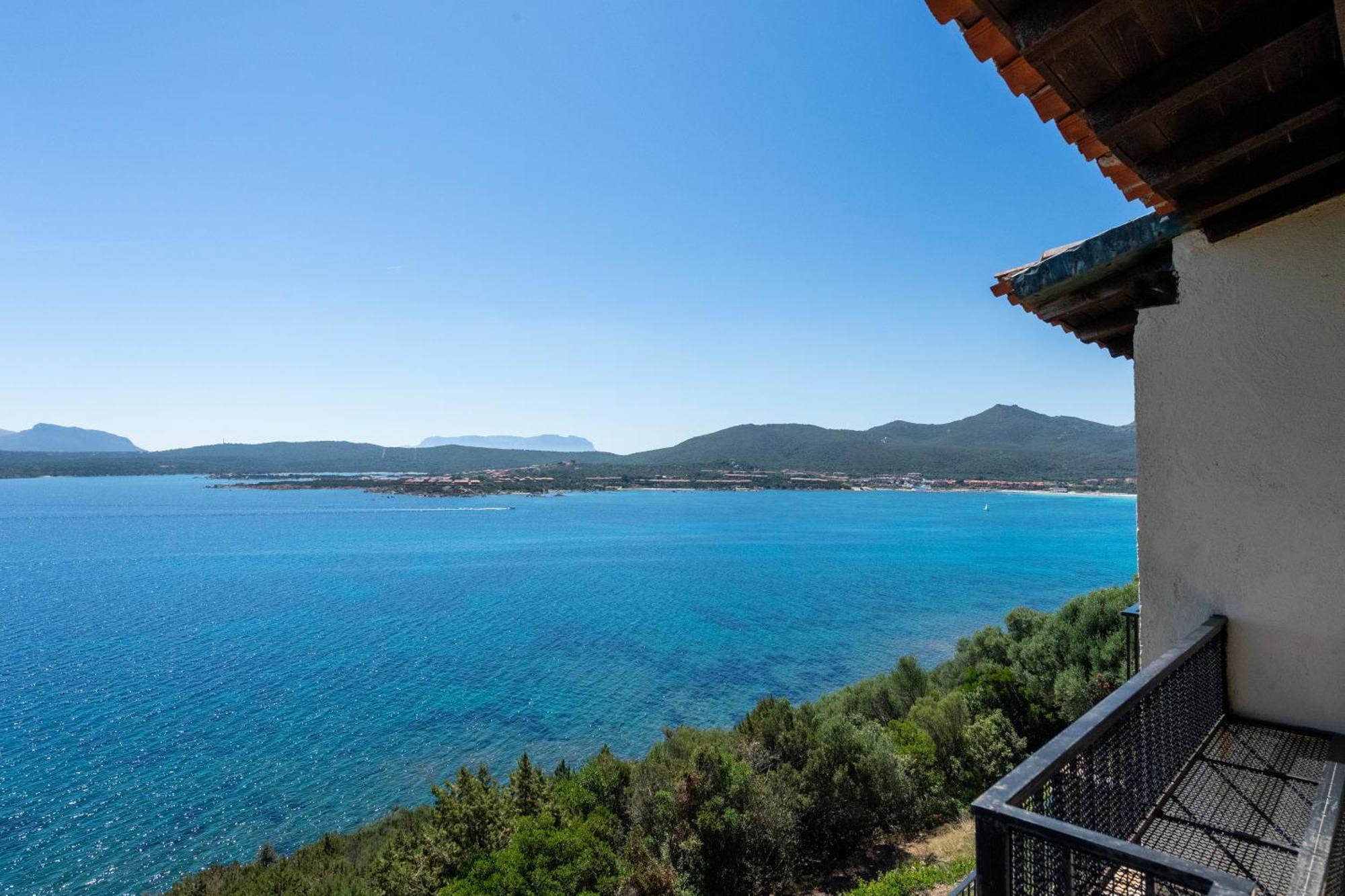 Casa Vacanze Il Cisto - Golfo Di Marinella Villa Porto Rotondo Exterior photo